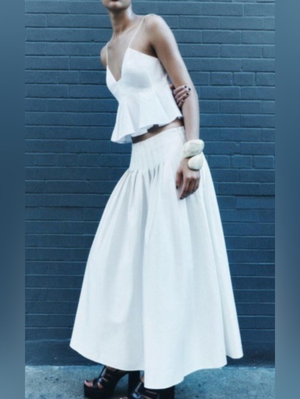 Zara Box Pleated Mid Rise Midi Skirt. Oyster White Sz S. Blogger Fav. Like New.